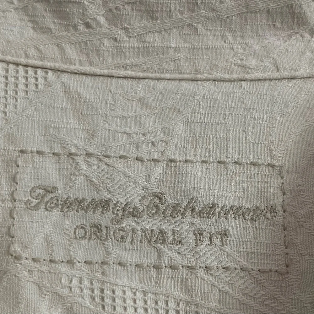 Tommy Bahama • Original Fit Islanders Frond Silk Cream Shirt